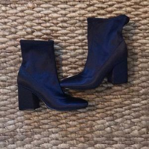 Brand new Marc fisher navy sock booties